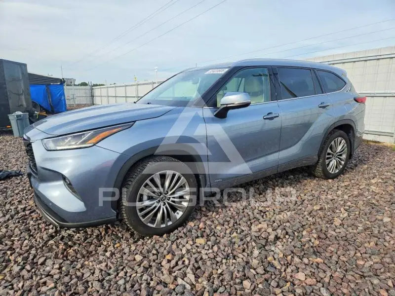 2022 Toyota Highlander фото