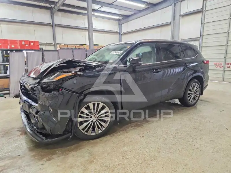 2022 Toyota Highlander фото