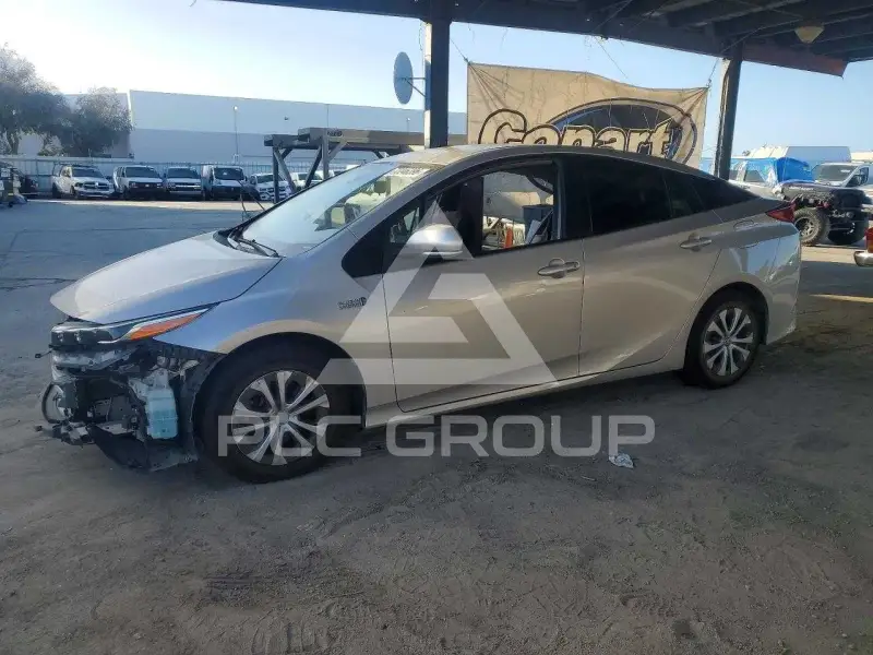 2022 Toyota PRIUS фото