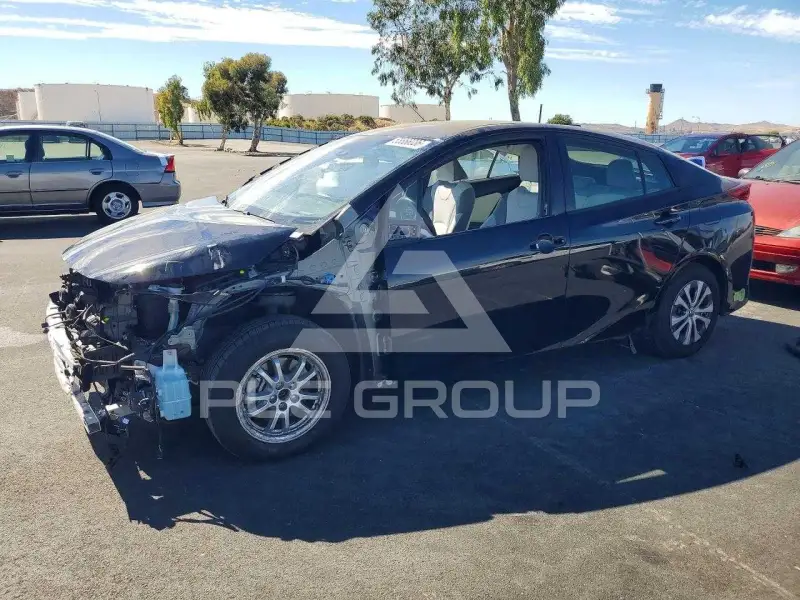 2022 Toyota PRIUS фото