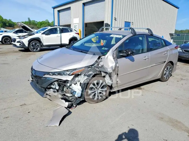2022 Toyota PRIUS photo