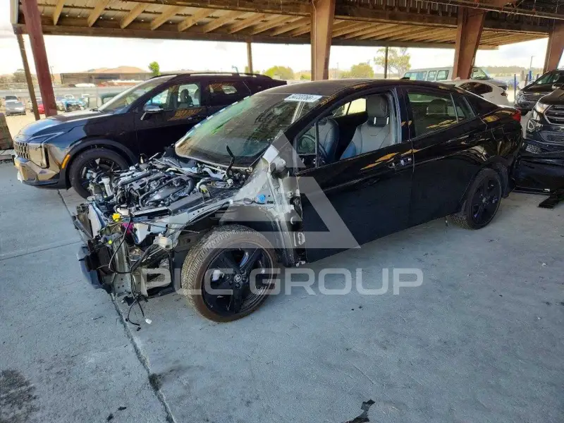2022 Toyota PRIUS фото