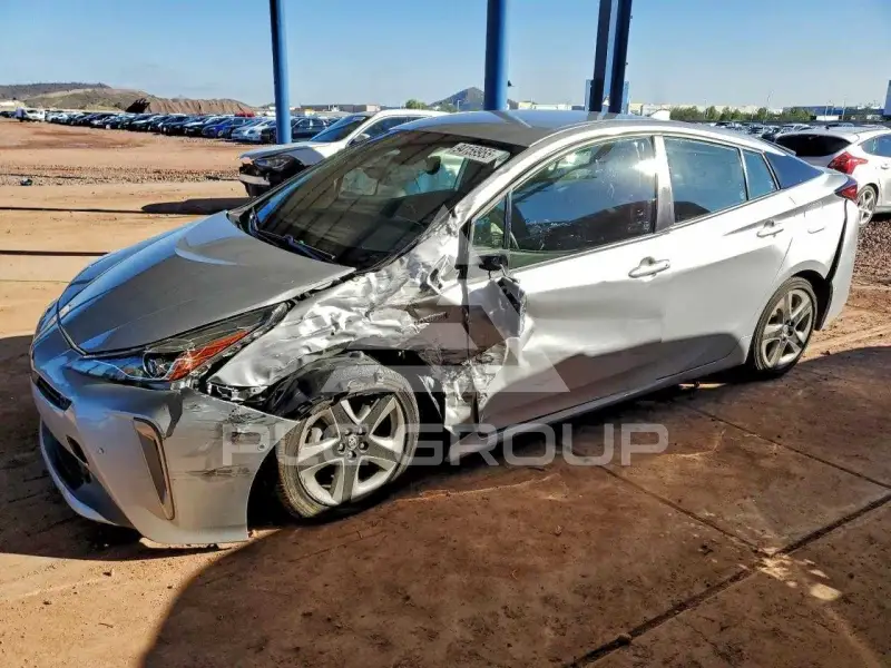 2022 Toyota PRIUS фото