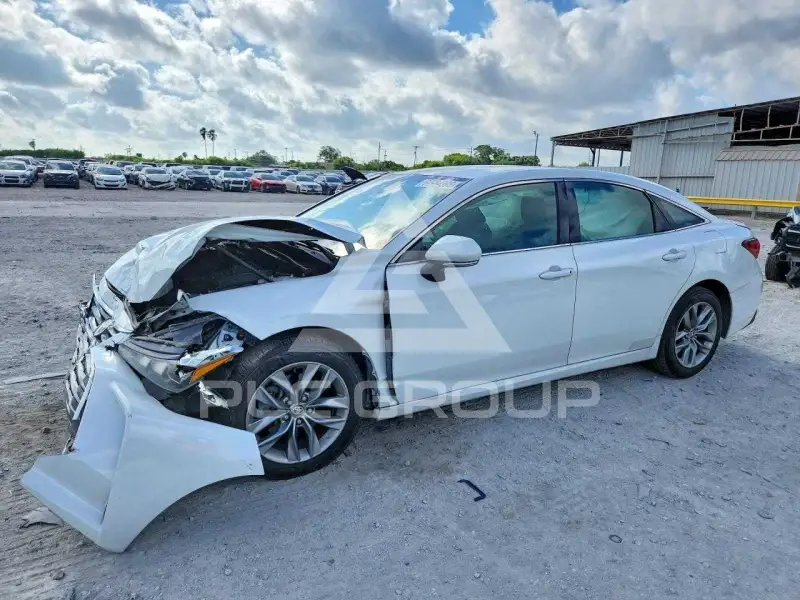 2022 Toyota AVALON photo