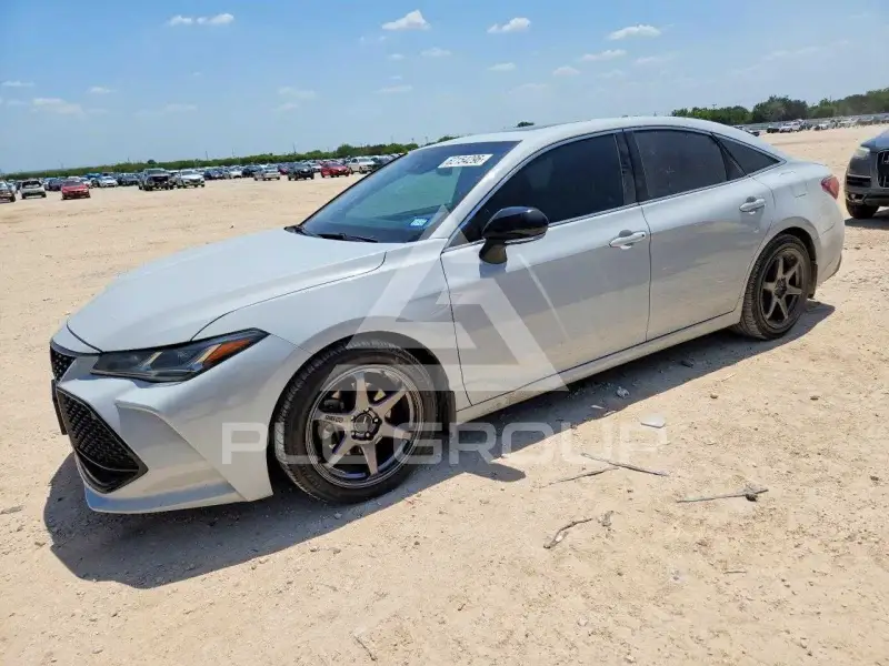 2022 Toyota AVALON фото