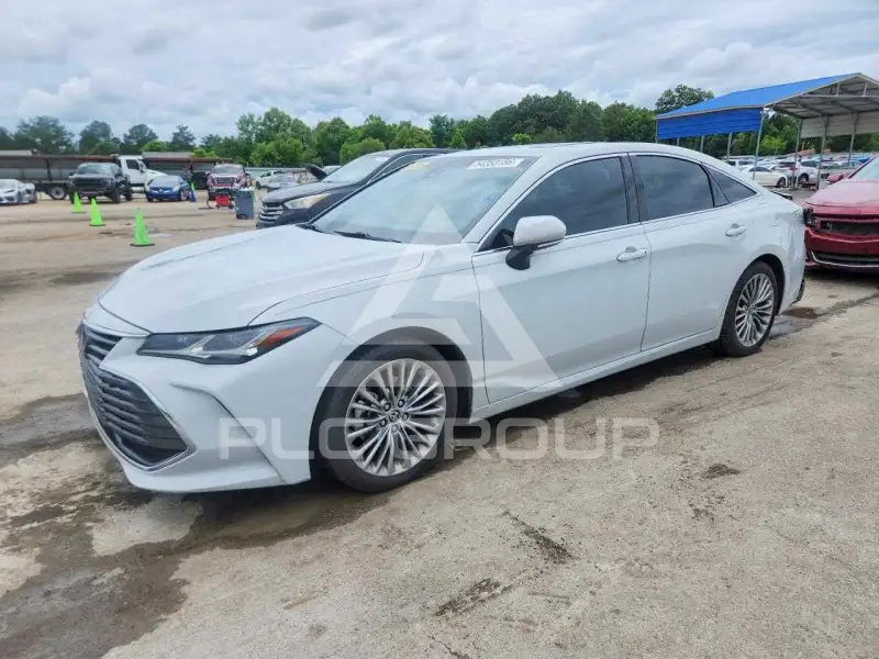 2022 Toyota AVALON фото