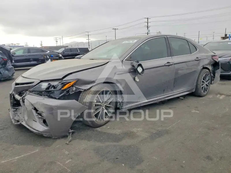 2022 Toyota CAMRY фото