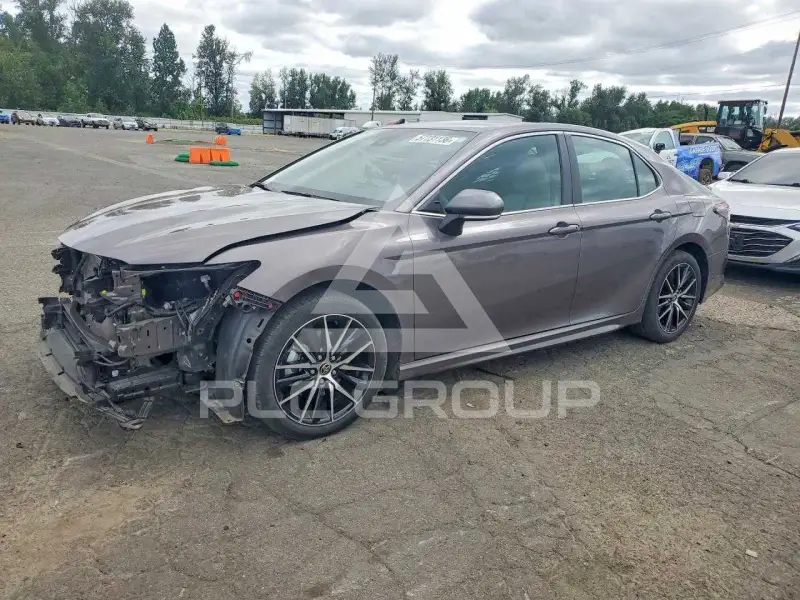 2022 Toyota CAMRY фото