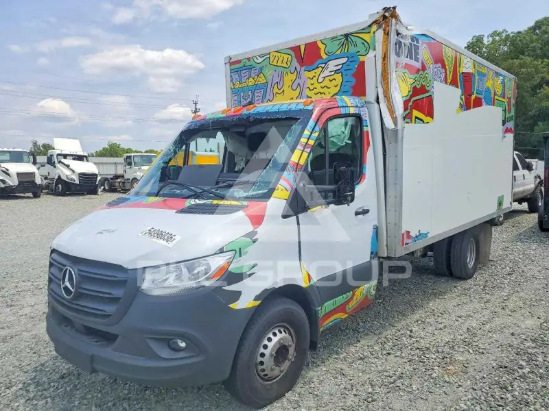 2022 Mercedes Benz Sprinter photo
