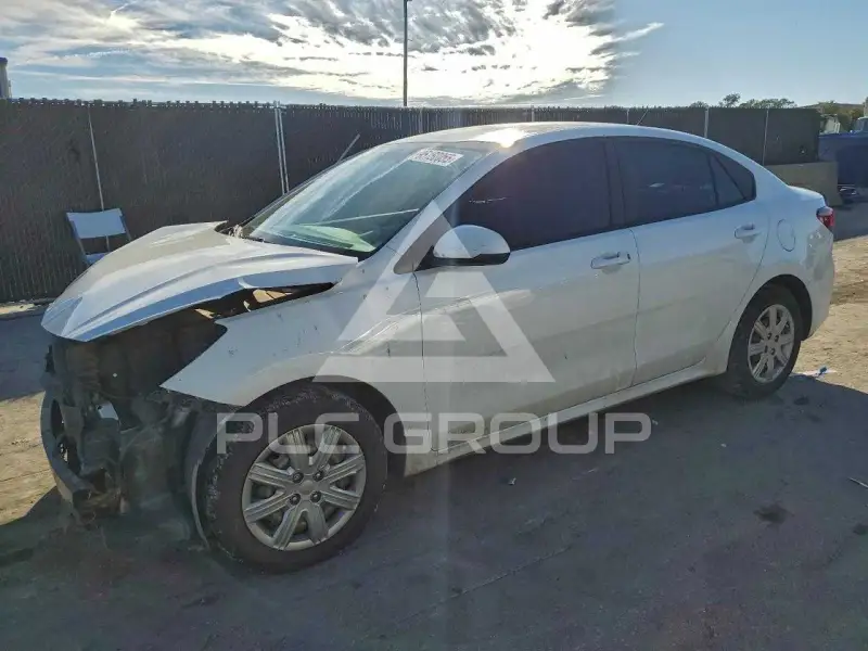 2022 KIA Rio фото