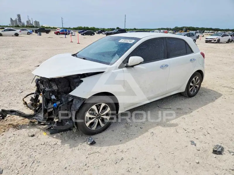 2022 KIA Rio photo