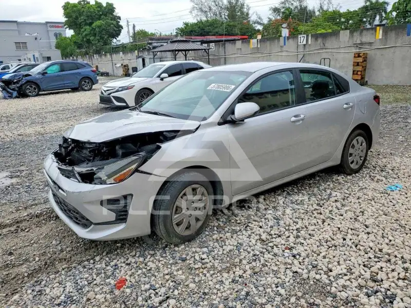 2022 KIA Rio photo