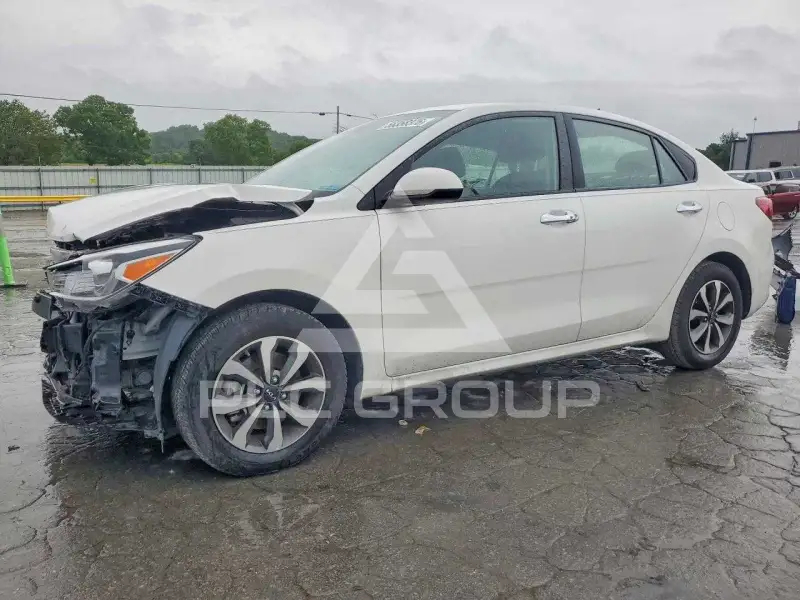 2022 KIA Rio фото