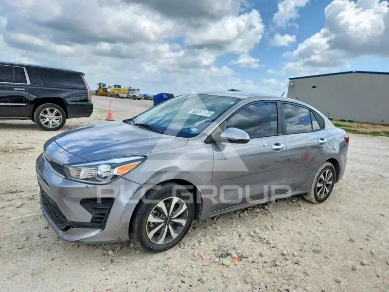 2022 KIA Rio photo