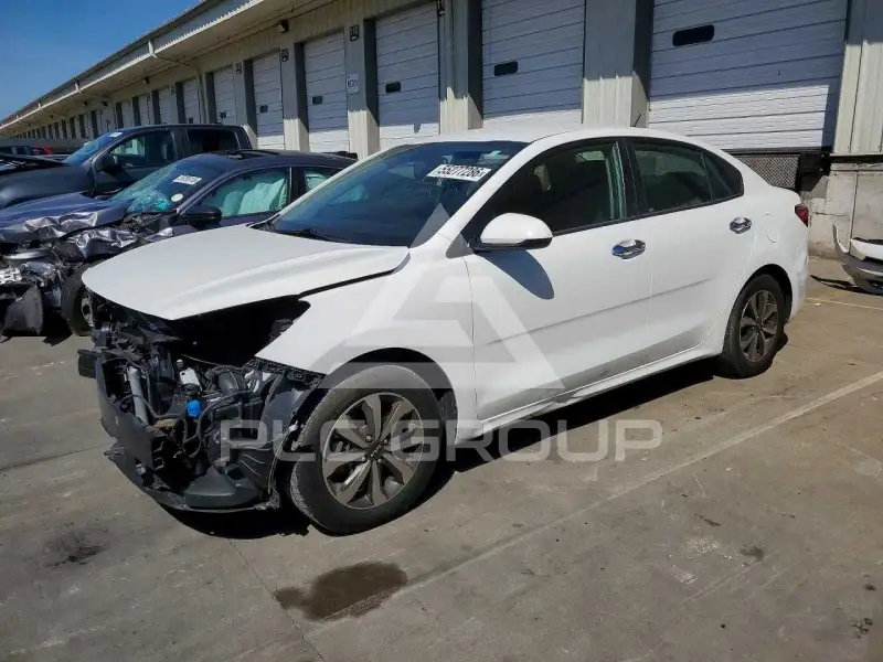 2022 KIA Rio фото
