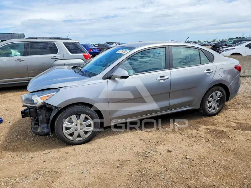 2022 KIA Rio фото