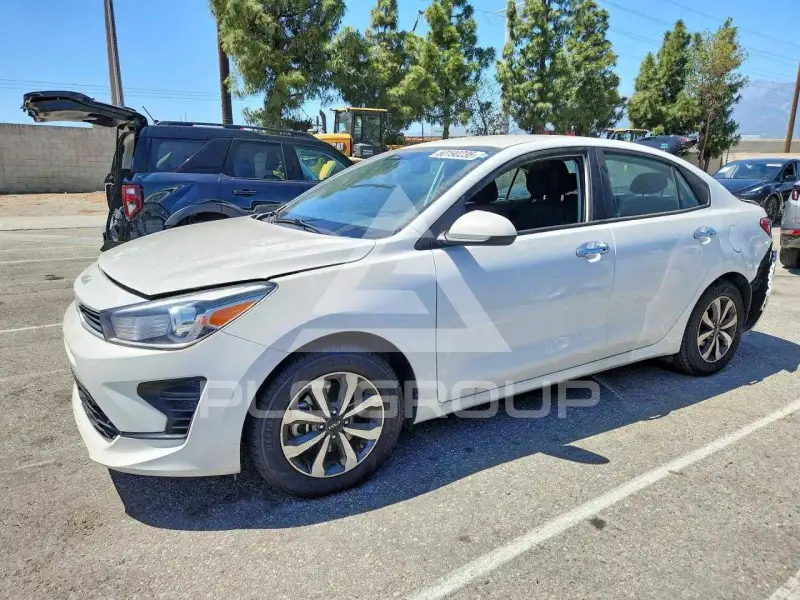 2022 KIA Rio фото
