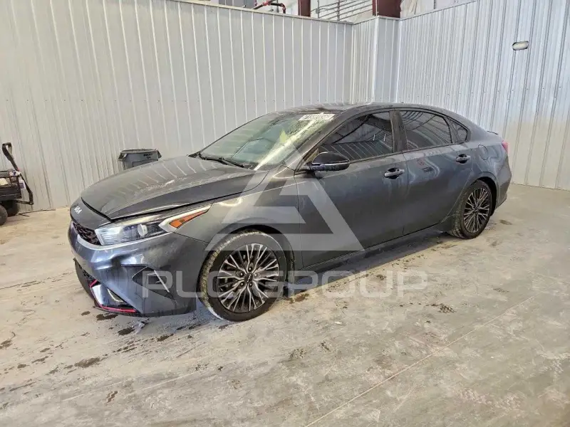 2022 KIA Forte фото