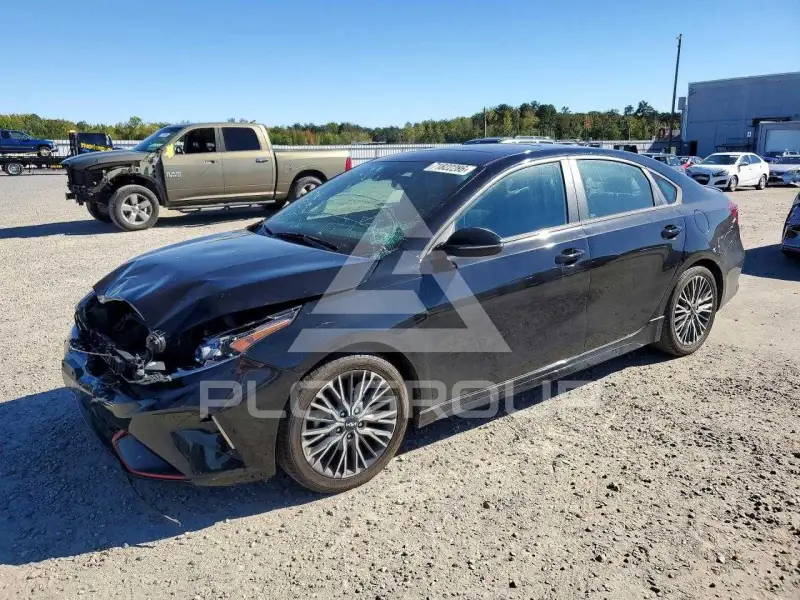 2022 KIA Forte фото
