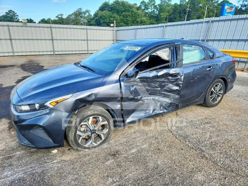 2022 KIA Forte фото
