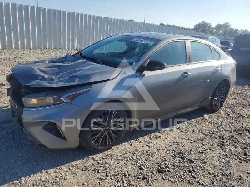2022 KIA Forte photo