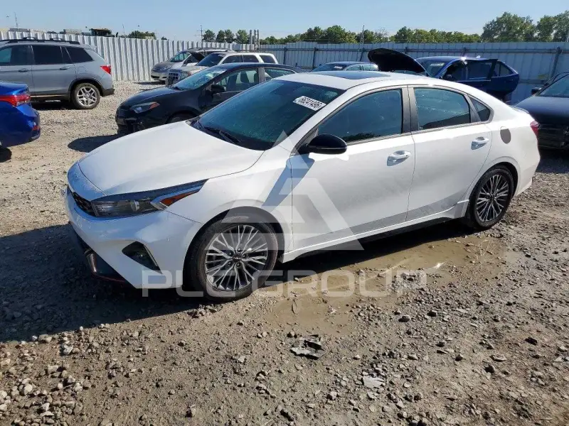 2022 KIA Forte фото