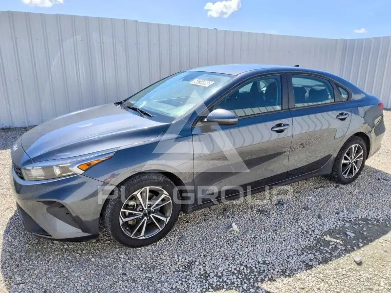 2022 KIA Forte фото