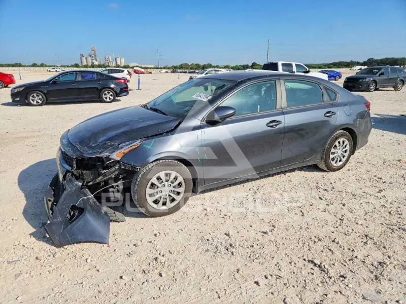 2022 KIA Forte photo