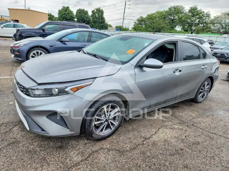 2022 KIA Forte фото