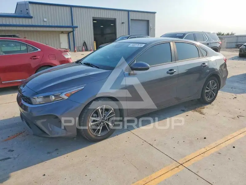 2022 KIA Forte фото