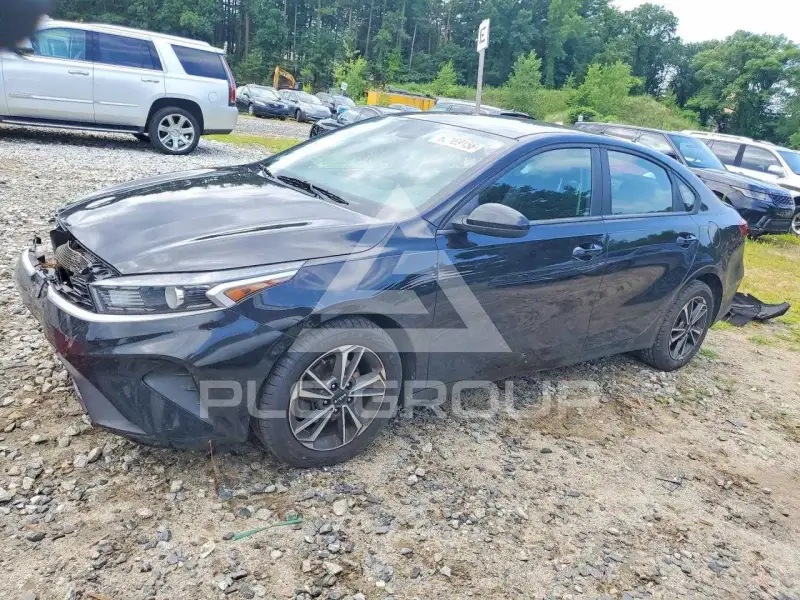2022 KIA Forte фото