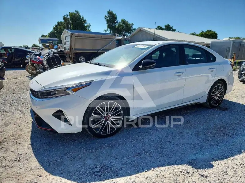 2022 KIA Forte фото