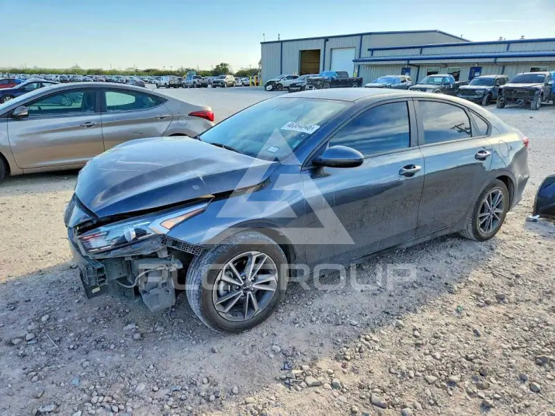 2022 KIA Forte фото