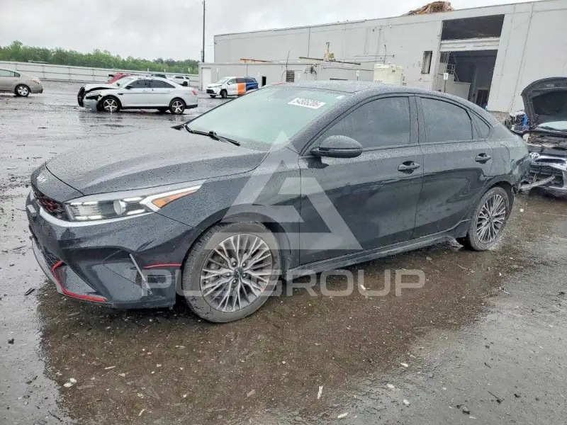2022 KIA Forte фото