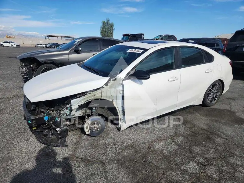 2022 KIA Forte фото