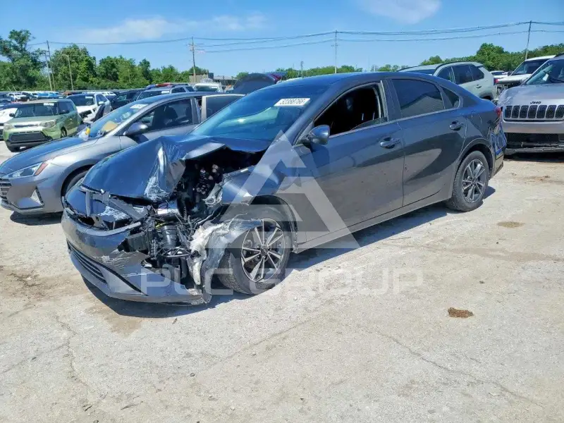 2022 KIA Forte фото