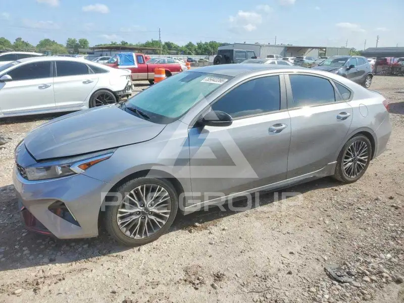 2022 KIA Forte фото