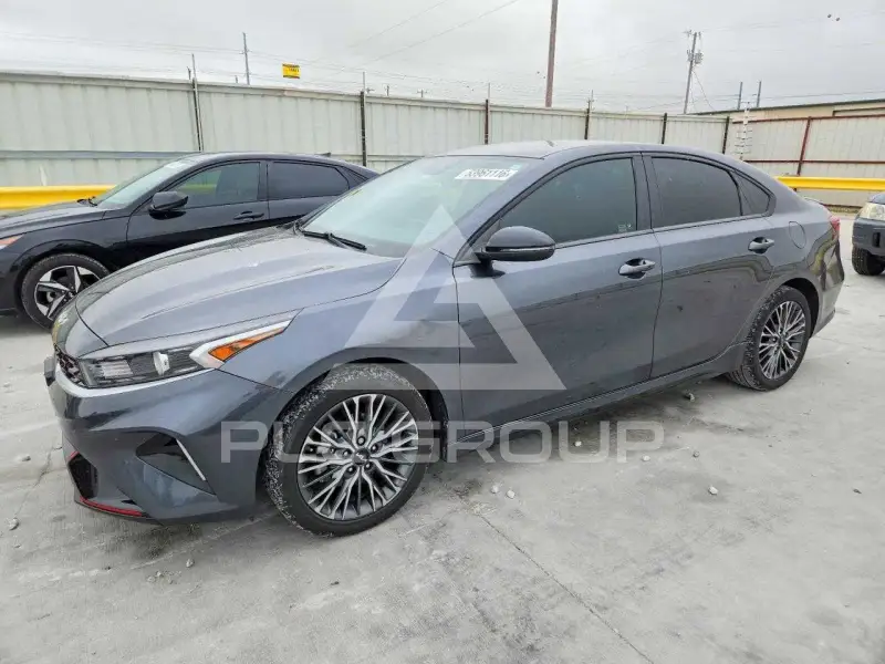 2022 KIA Forte фото