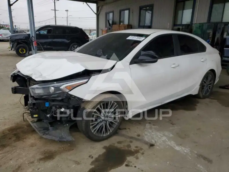 2022 KIA Forte фото