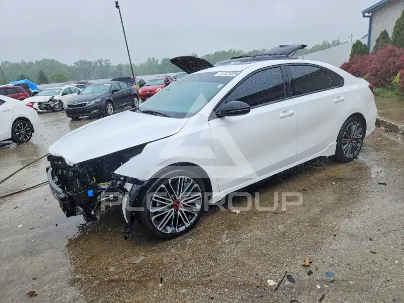 2022 KIA Forte фото