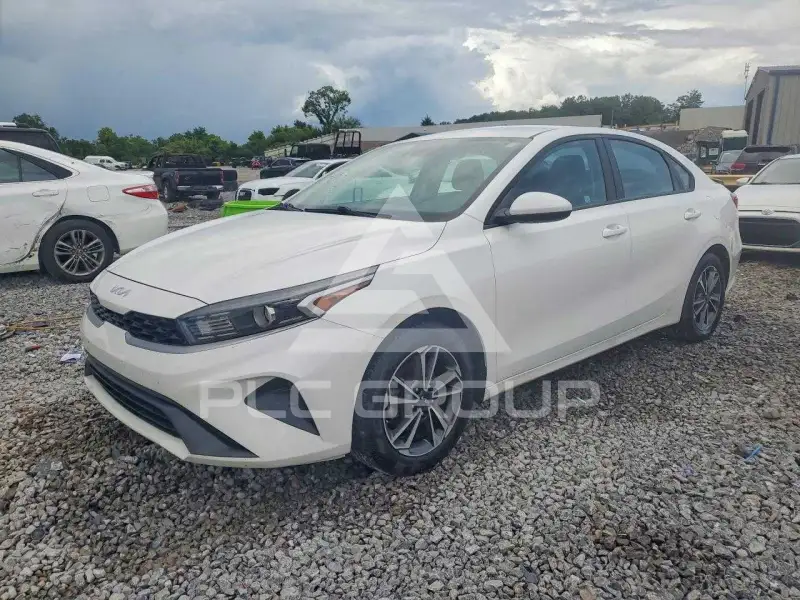 2022 KIA Forte фото