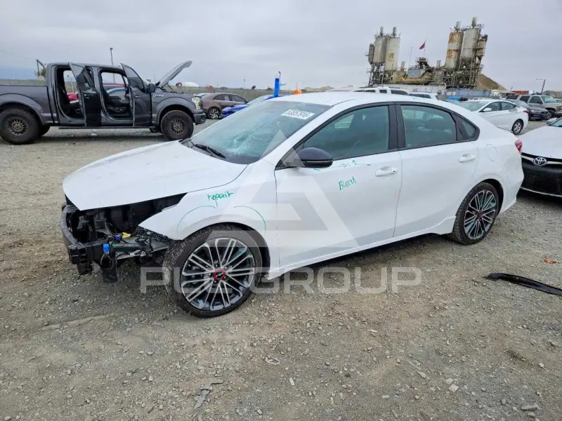 2022 KIA Forte photo