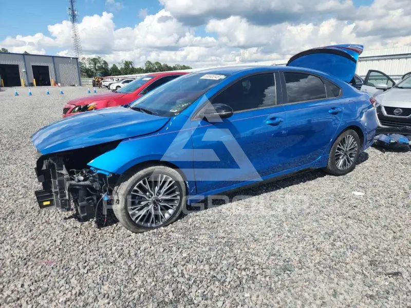 2022 KIA Forte photo