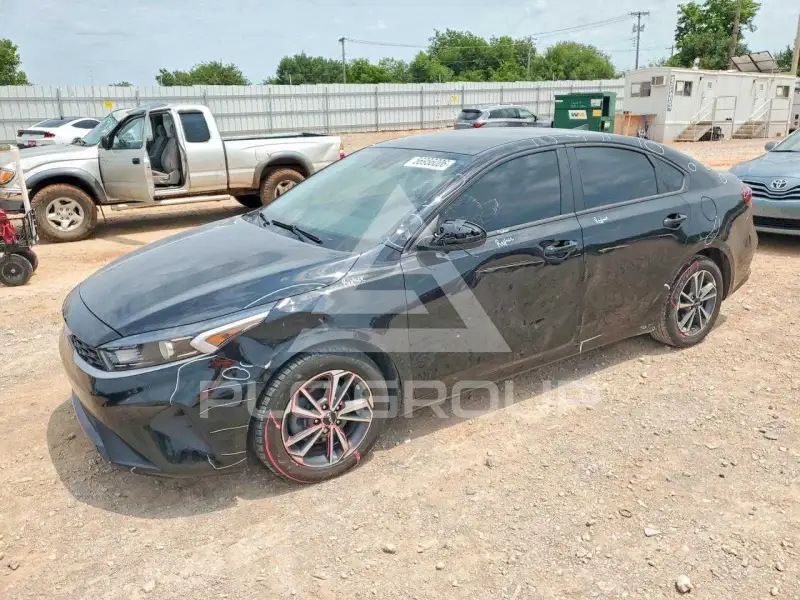 2022 KIA Forte фото
