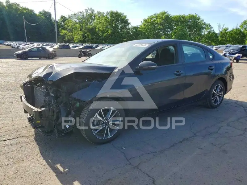 2022 KIA Forte фото