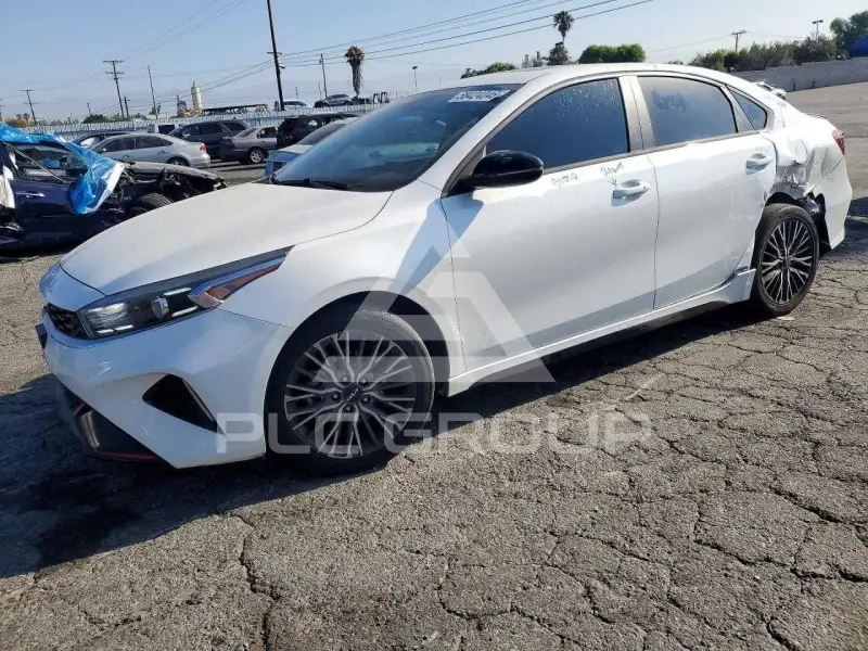 2022 KIA Forte фото