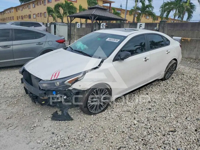 2022 KIA Forte фото