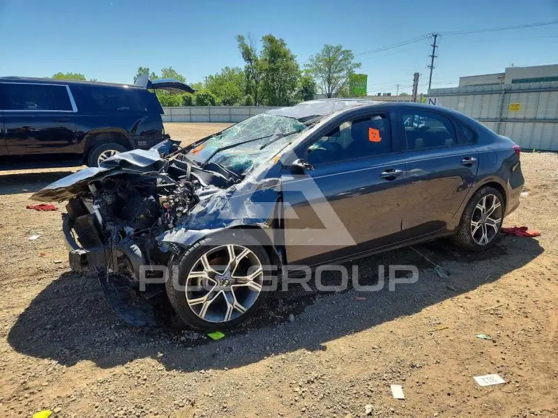 2022 KIA Forte фото