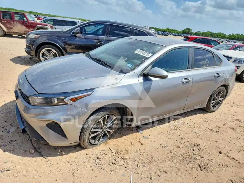 2022 KIA Forte фото