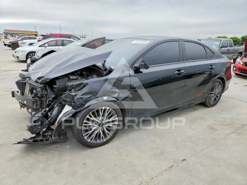 2022 KIA Forte фото